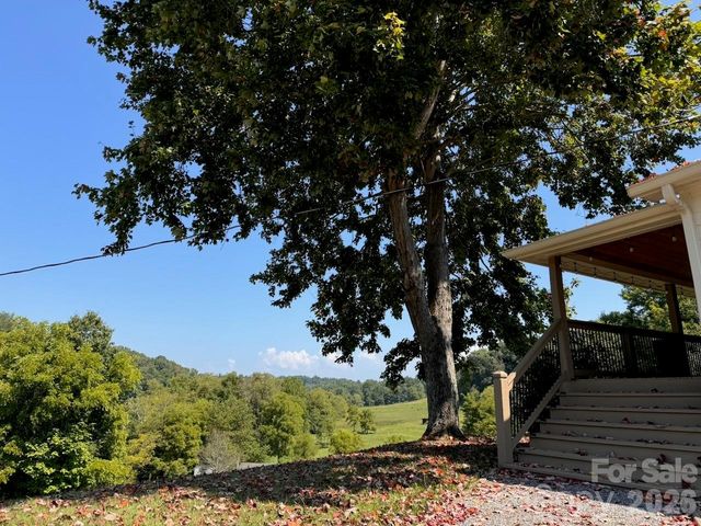 255 Dix Creek No 1 Road, Leicester, NC 28748