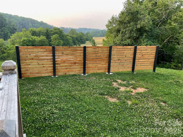 255 Dix Creek No 1 Road, Leicester, NC 28748