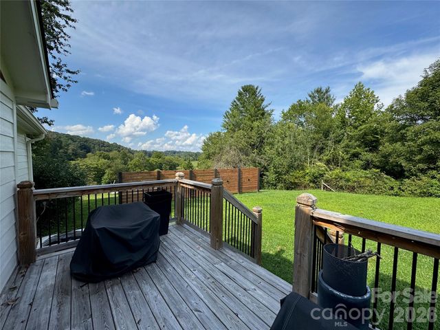 255 Dix Creek No 1 Road, Leicester, NC 28748