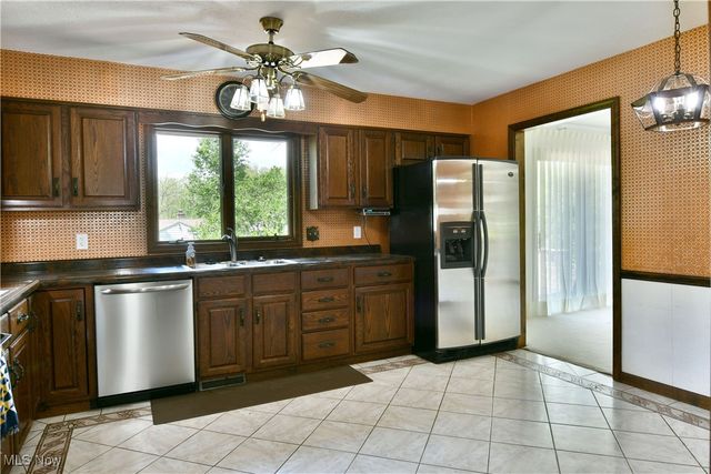 6632 Harrington Avenue, Youngstown, OH 44512