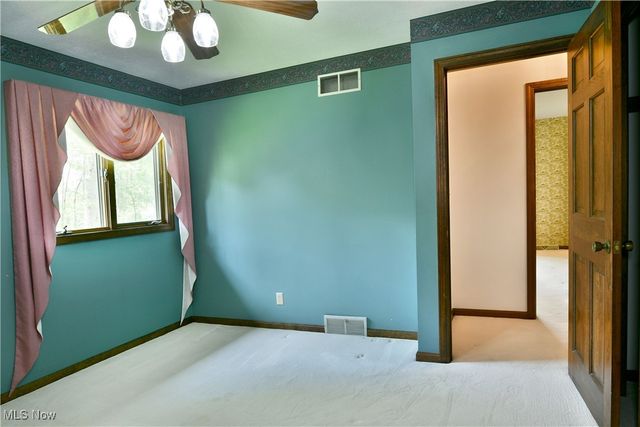 6632 Harrington Avenue, Youngstown, OH 44512