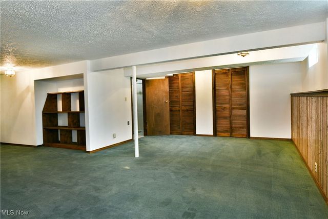 6632 Harrington Avenue, Youngstown, OH 44512