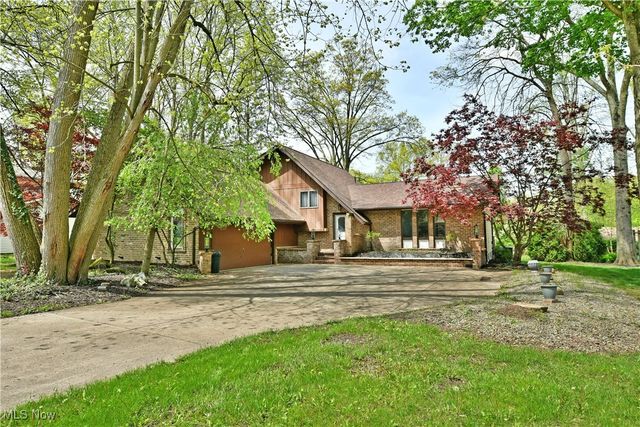 6632 Harrington Avenue, Youngstown, OH 44512