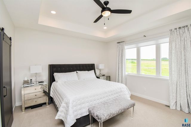 517 N Wildcat Dr Drive, Sioux Falls, SD 57110