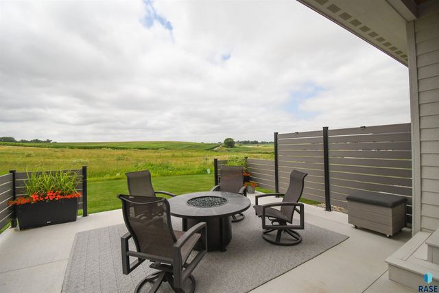 517 N Wildcat Dr Drive, Sioux Falls, SD 57110