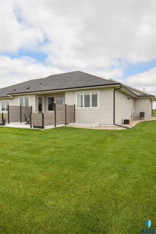 517 N Wildcat Dr Drive, Sioux Falls, SD 57110