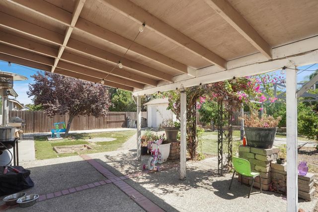 334 Osage Pl, Lathrop, CA 95330