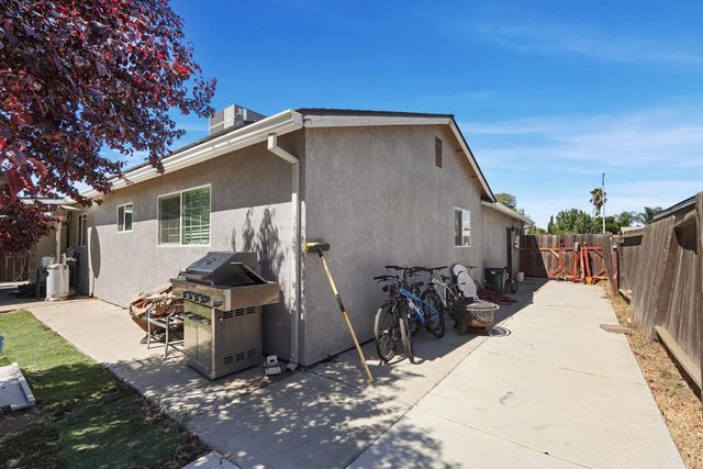 334 Osage Pl, Lathrop, CA 95330