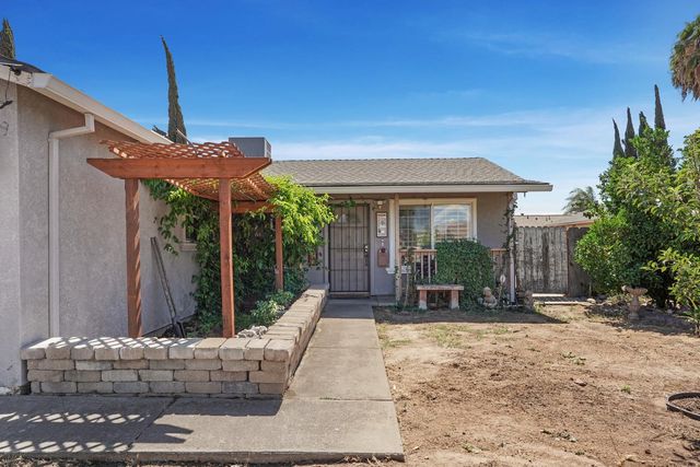 334 Osage Pl, Lathrop, CA 95330