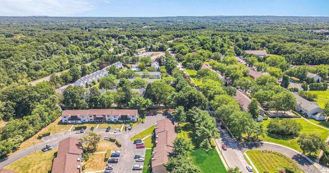 48 Pointe Cir S, Coram, NY 11727