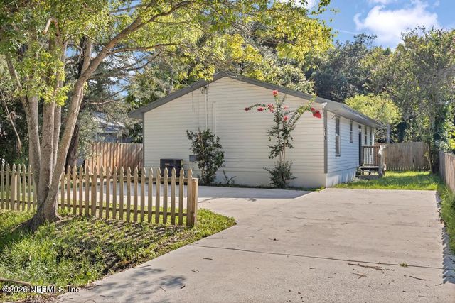 215 NESMITH Avenue, St. Augustine, FL 32084