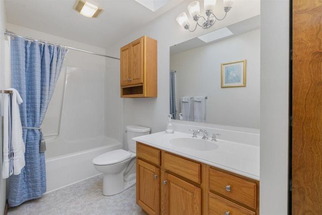 20 Centerview Road, Atkinson, NH 03811