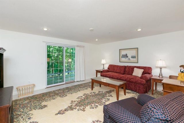 20 Centerview Road, Atkinson, NH 03811