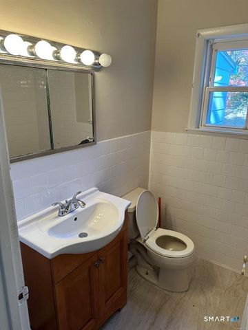 10 Evans Road, Rocky Hill, CT 06067