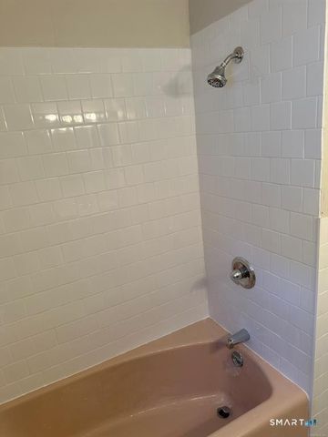 10 Evans Road, Rocky Hill, CT 06067