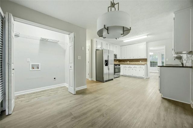 1801 Yorkshire Drive, Woodstock, GA 30189