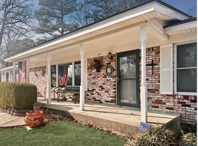 105 Seminole Ct, Hot Springs, AR 71901