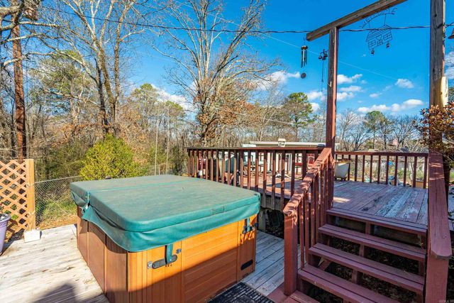 105 Seminole Ct, Hot Springs, AR 71901