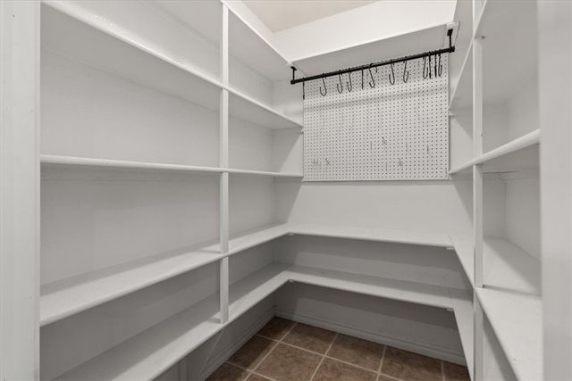 5 Wickham Lane, Bella Vista, AR 72714