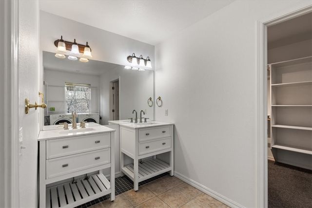 5 Wickham Lane, Bella Vista, AR 72714