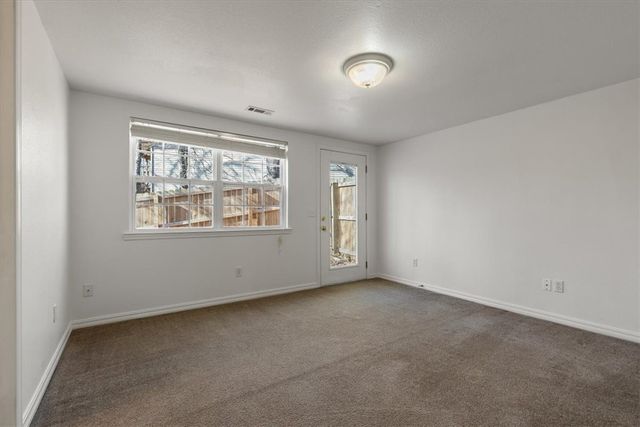 5 Wickham Lane, Bella Vista, AR 72714