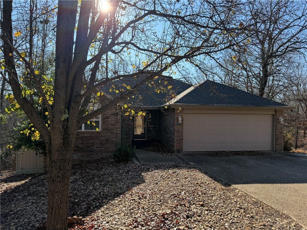 5 Wickham Lane, Bella Vista, AR 72714