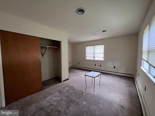 205 DUMONT RD, Wilmington, DE 19804