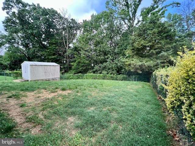 205 DUMONT RD, Wilmington, DE 19804