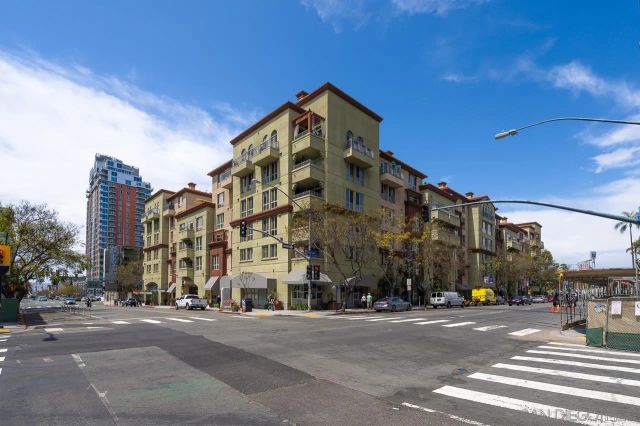 1501 Front Street 613, San Diego, CA 92101