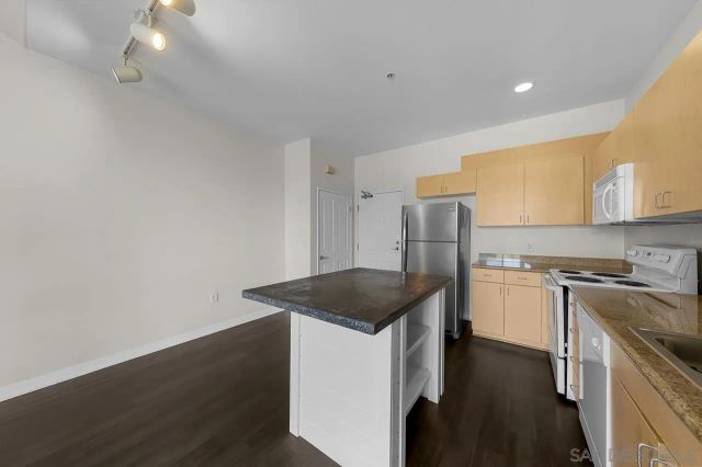 1501 Front Street 613, San Diego, CA 92101