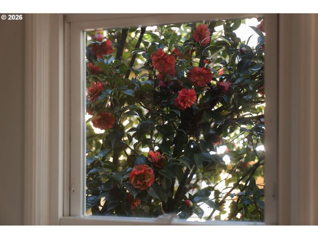 2926 Ne 77TH Pl, Portland, OR 97213