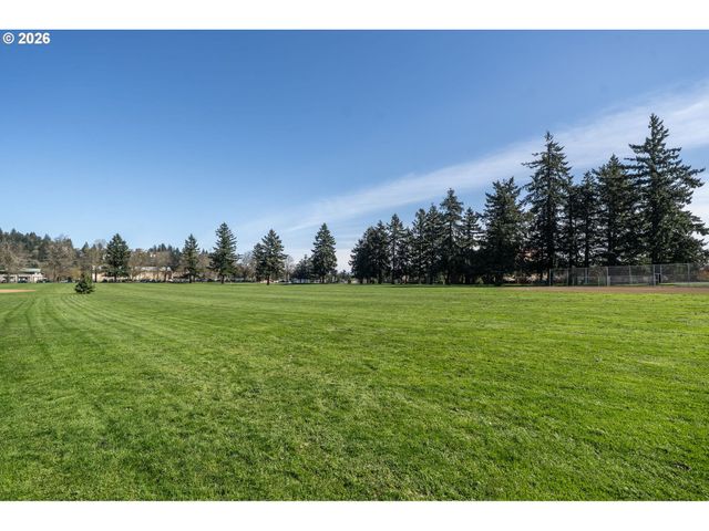 2926 Ne 77TH Pl, Portland, OR 97213