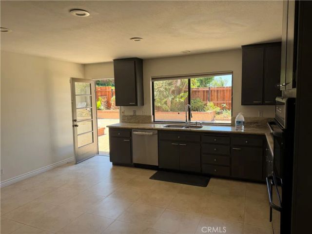 25311 Hillary, Laguna Hills, CA 92653