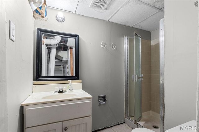 8644 Harold Drive, Berkeley, MO 63134