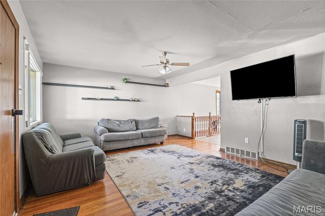 8644 Harold Drive, Berkeley, MO 63134