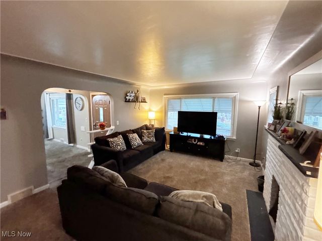 126 S Edgehill Avenue, Youngstown, OH 44515