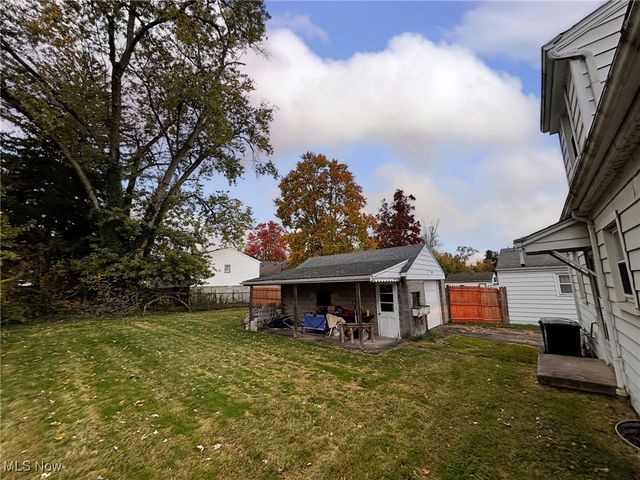 126 S Edgehill Avenue, Youngstown, OH 44515