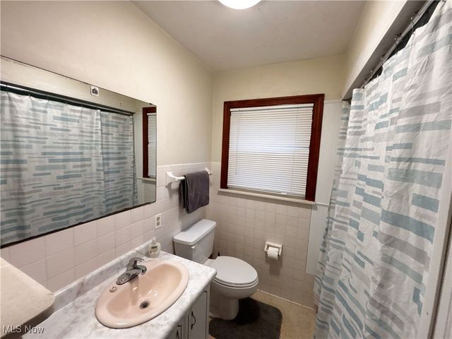 126 S Edgehill Avenue, Youngstown, OH 44515