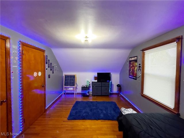 126 S Edgehill Avenue, Youngstown, OH 44515