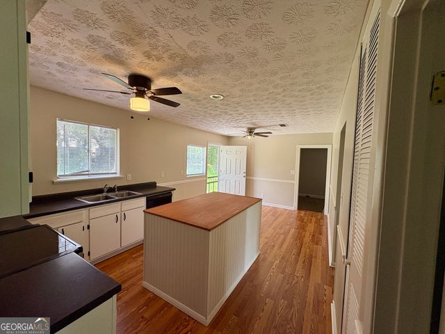 2892 Haddon Drive, Rex, GA 30273