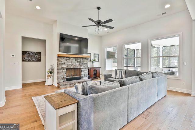 40 Riverstone Drive, Senoia, GA 30276