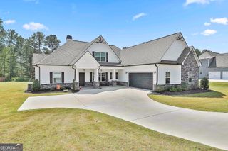 40 Riverstone Drive, Senoia, GA 30276