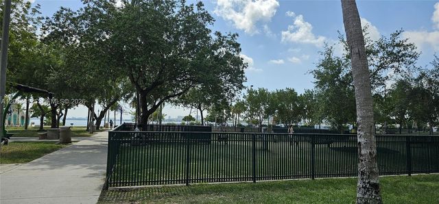 1800 N Bayshore Drive 3808, Miami, FL 33132