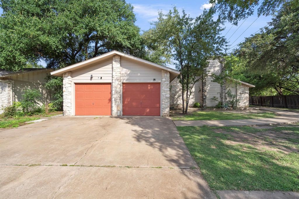 11908 Broad Oaks DR A, Austin, TX 78759