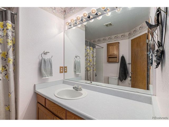 6262 Braun Cir, Arvada, CO 80004