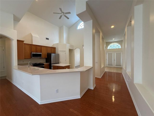 8132 BRINEGAR CIRCLE, Tampa, FL 33647