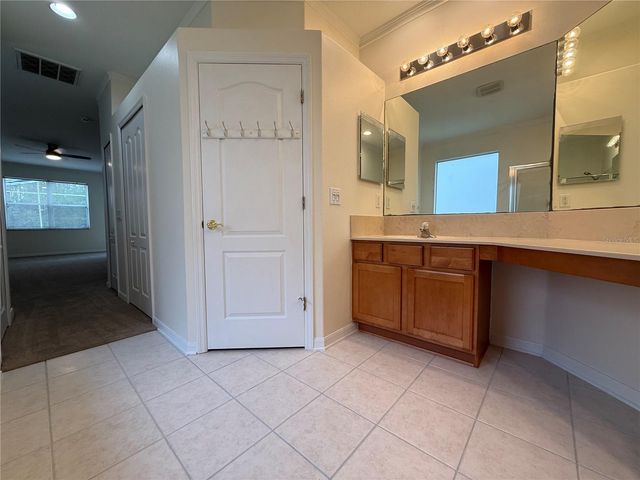 8132 BRINEGAR CIRCLE, Tampa, FL 33647