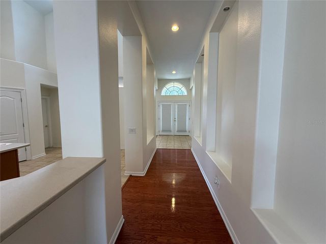 8132 BRINEGAR CIRCLE, Tampa, FL 33647