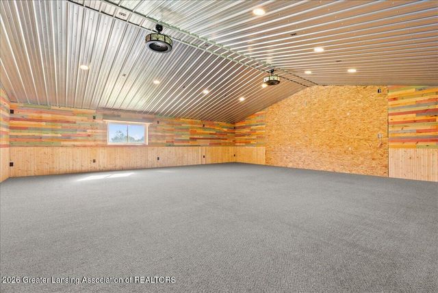 9861 W Grand River Highway, Grand Ledge, MI 48837
