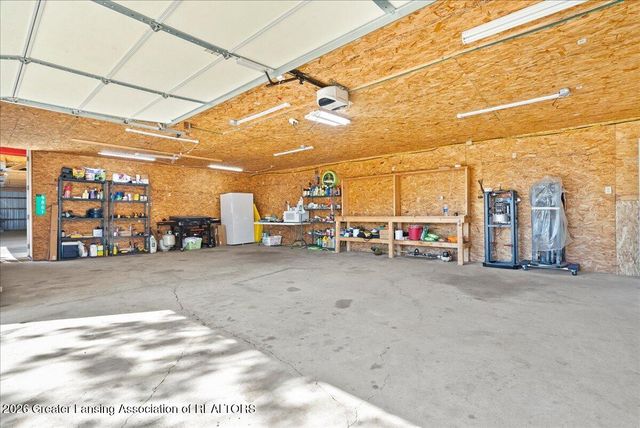 9861 W Grand River Highway, Grand Ledge, MI 48837